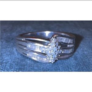 Sterling Silver 925 Crystal Ring Size 7